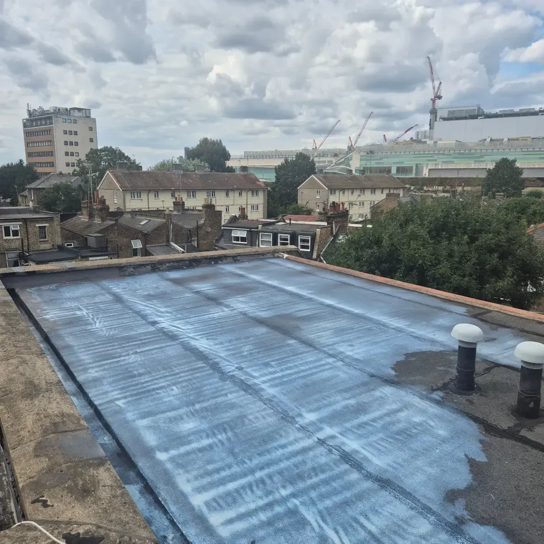 HYDRONYLON Primer Emulsion EG applied over the existing felt roof