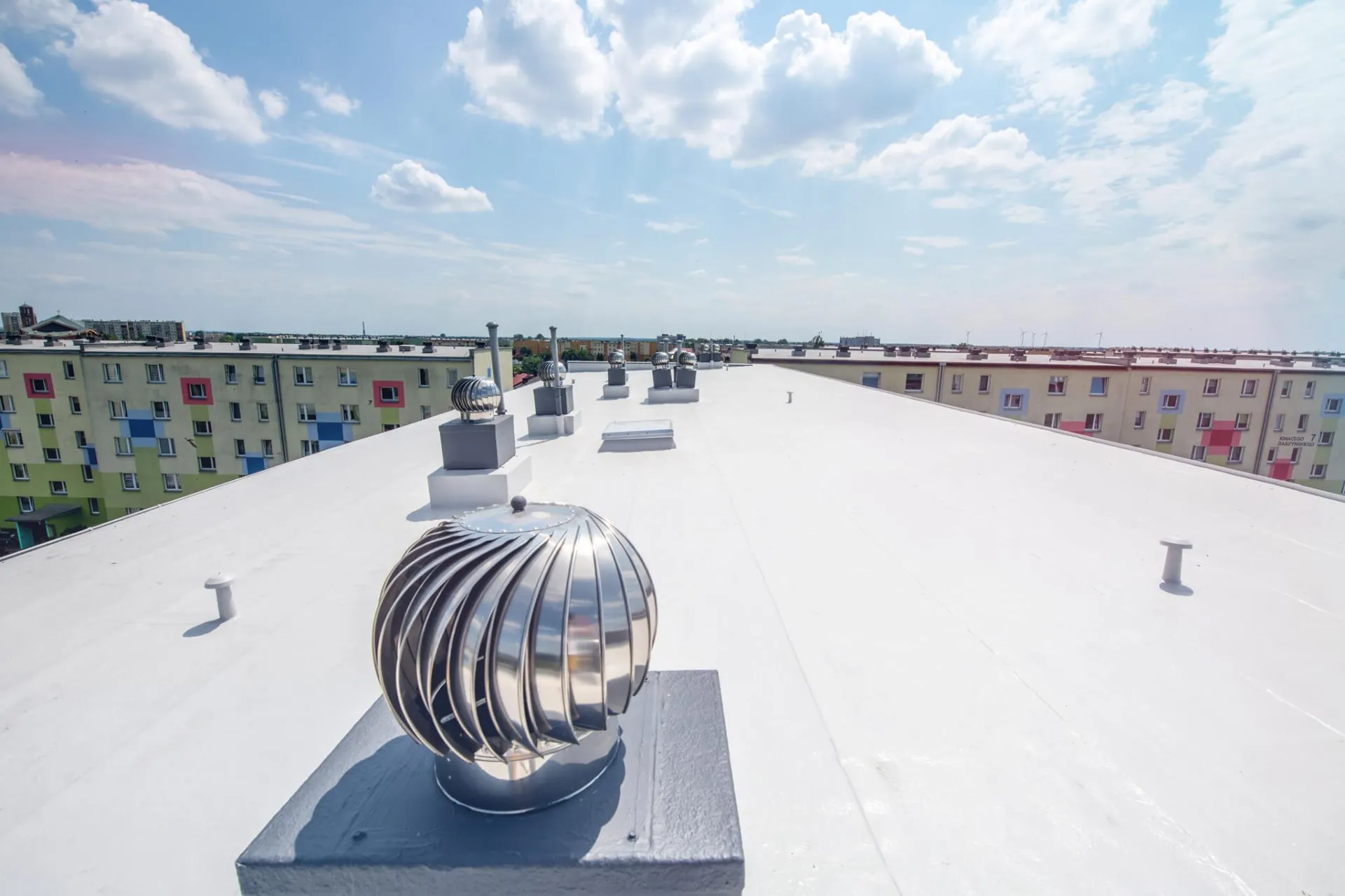 HYDRONYLON system applied over a felt flat roof
